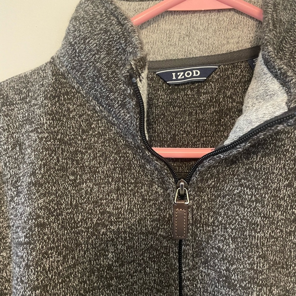 Mens Izod Gray Zip Up Sweater - Picture 2 of 9